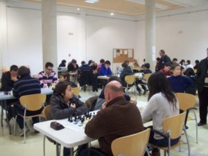 Aspecto de la Casa de Cultura durante el torneo de ajedrez organizado por la ACD Jeyma